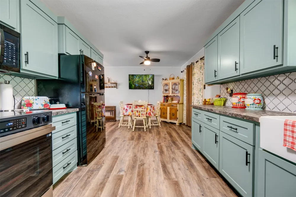 9958 Farm Road 79 Sumner, TX 75486