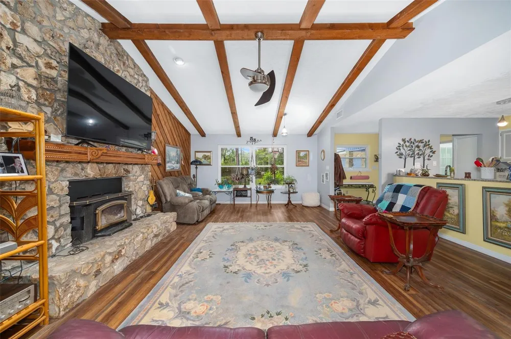 16422 NE 10TH STREET Gainesville, FL 32609