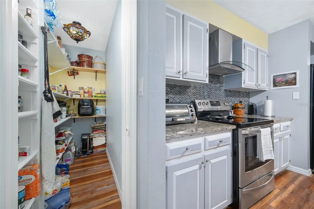16422 NE 10TH STREET Gainesville, FL 32609