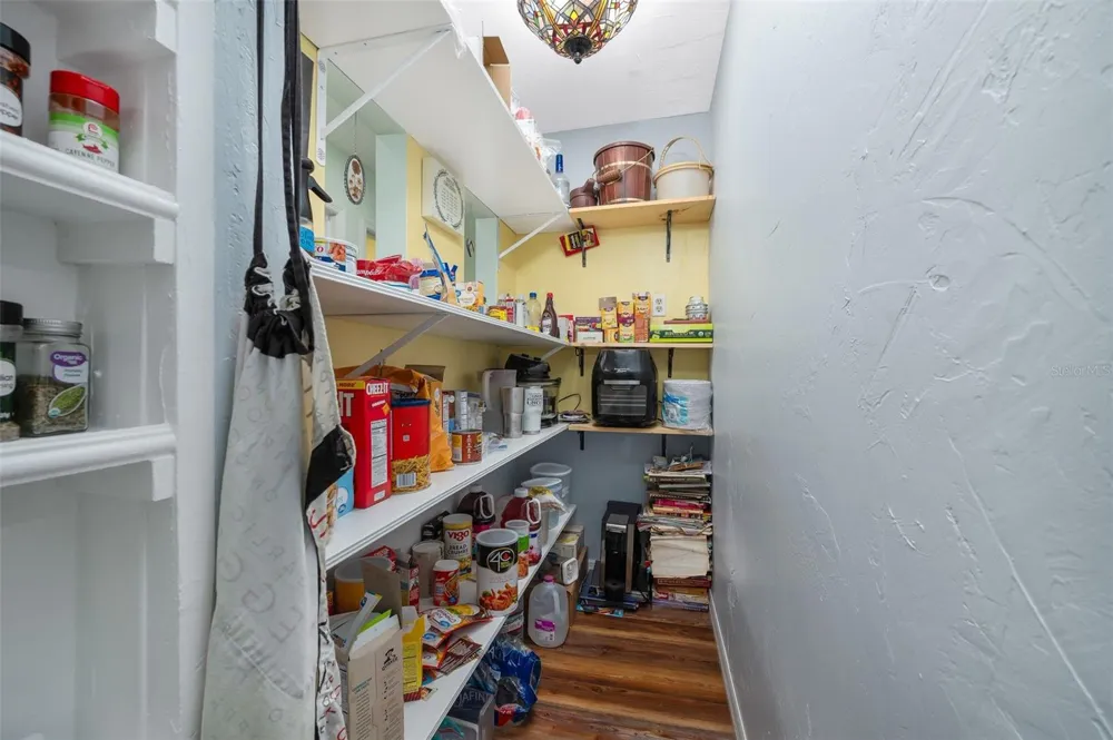 16422 NE 10TH STREET Gainesville, FL 32609