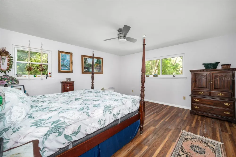 16422 NE 10TH STREET Gainesville, FL 32609