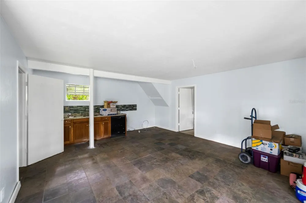 16422 NE 10TH STREET Gainesville, FL 32609