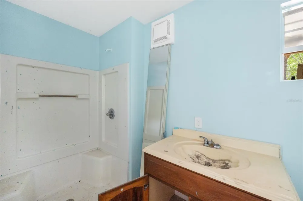 16422 NE 10TH STREET Gainesville, FL 32609