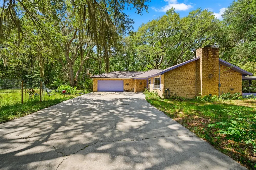 16422 NE 10TH STREET Gainesville, FL 32609