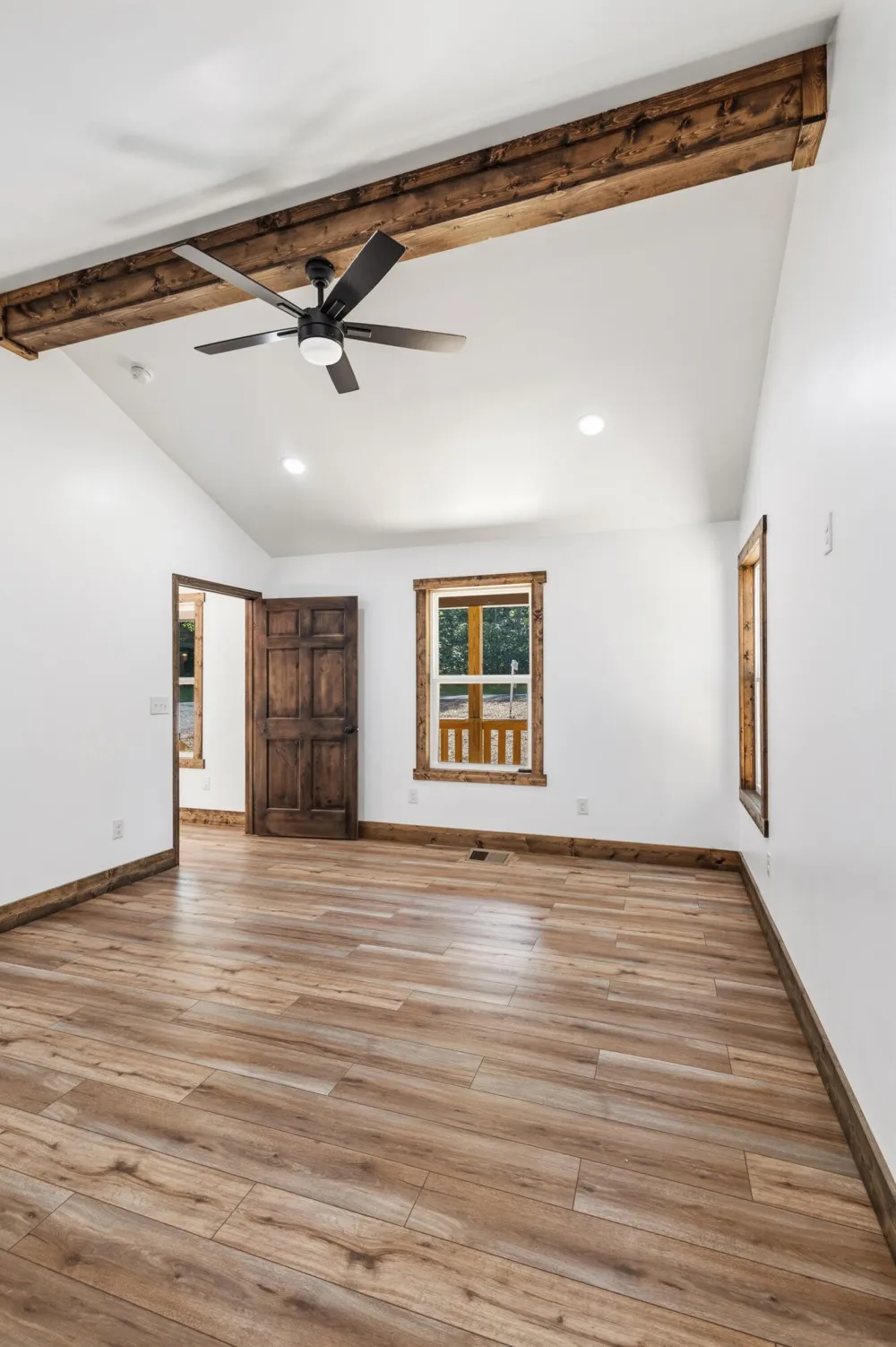 2377 Porch Rock Road Pikeville, TN 37367