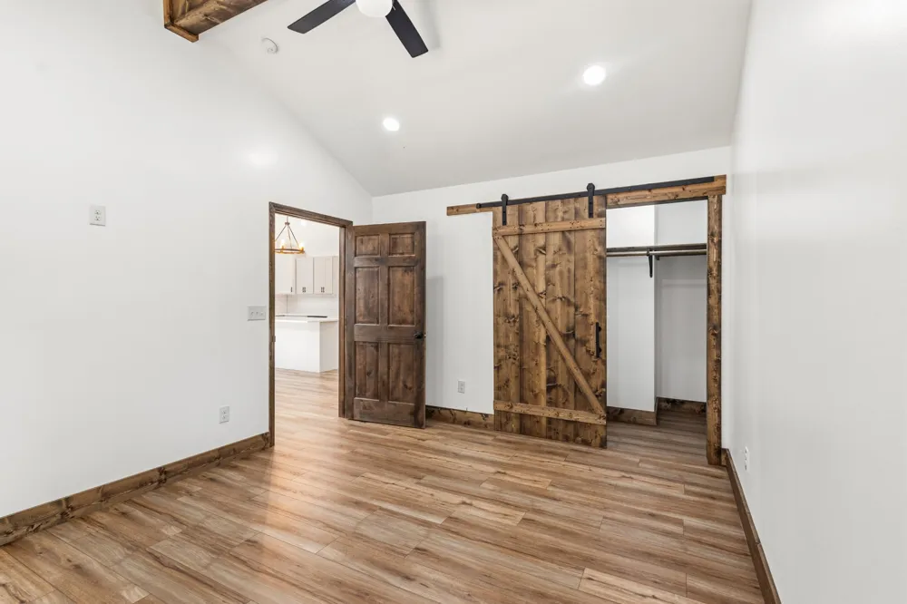 2377 Porch Rock Road Pikeville, TN 37367