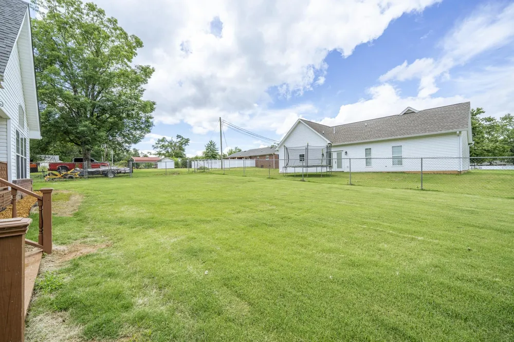 135 BETSY DR Savannah, TN 38372