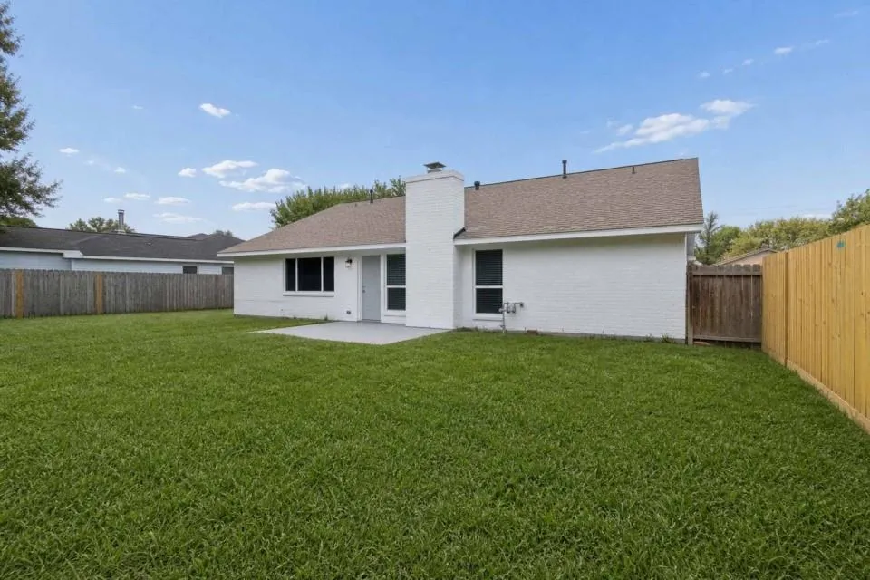 2407 Nelwood Drive Houston, TX 77038