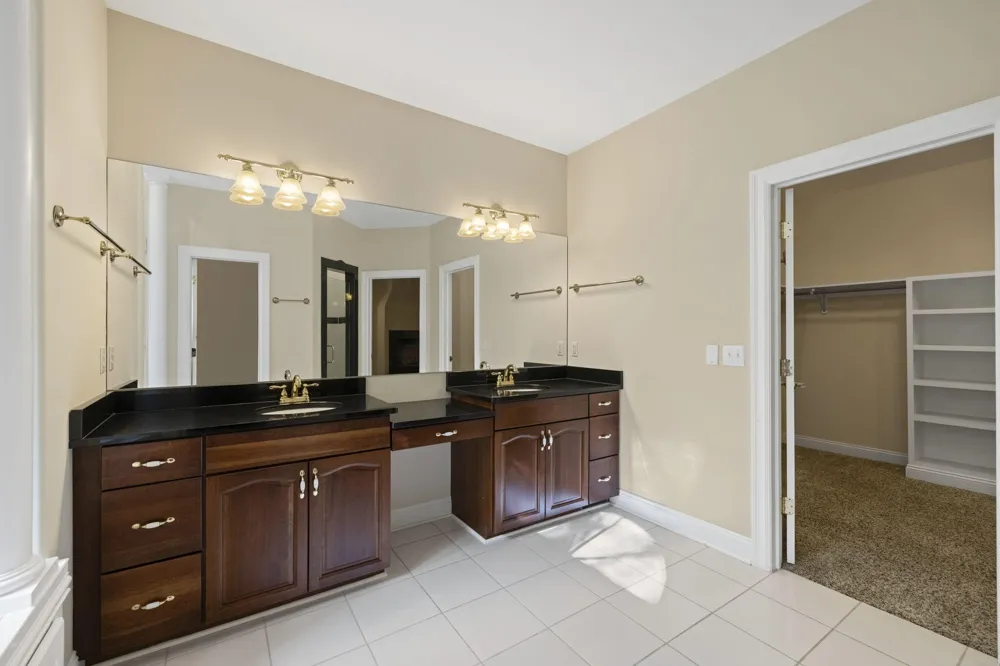 5650 Lily Lane Sawyer, MI 49125