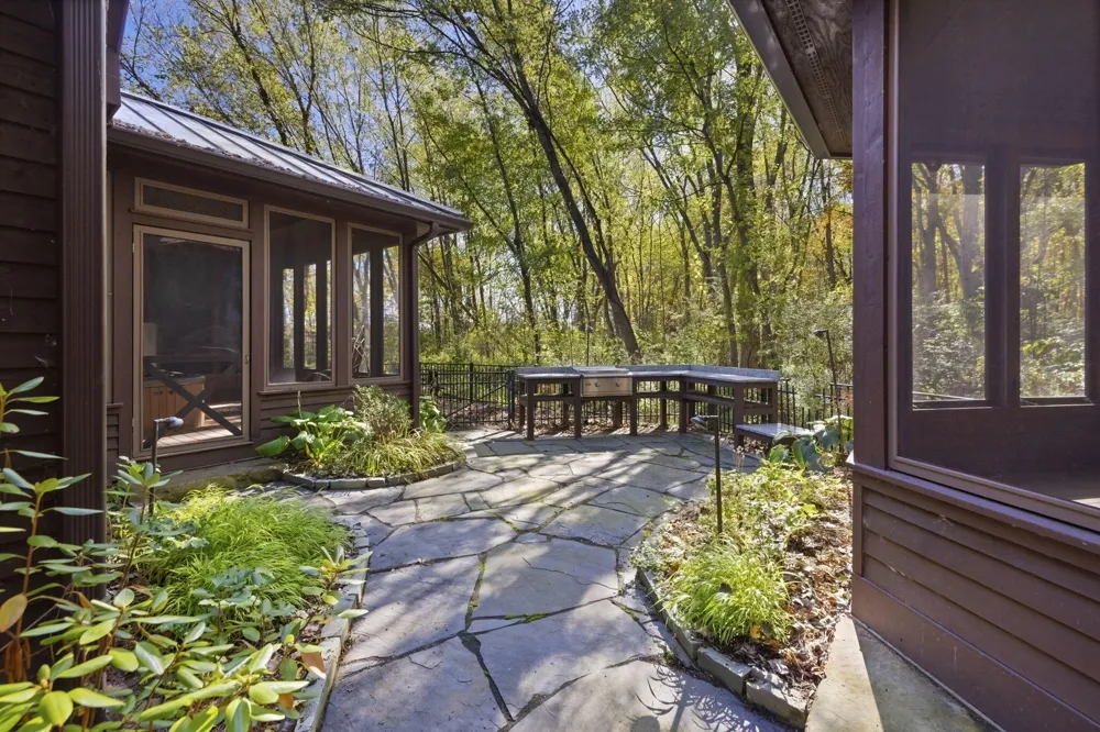 5650 Lily Lane Sawyer, MI 49125
