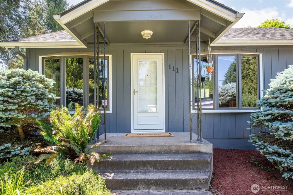 111 Appleman Drive Castle Rock, WA 98611