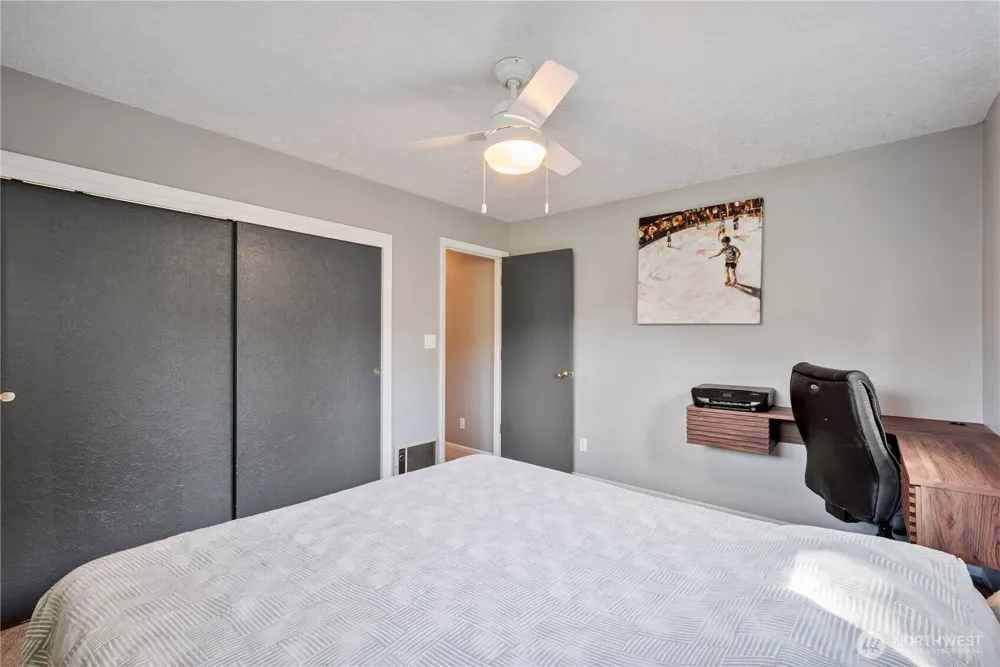 111 Appleman Drive Castle Rock, WA 98611