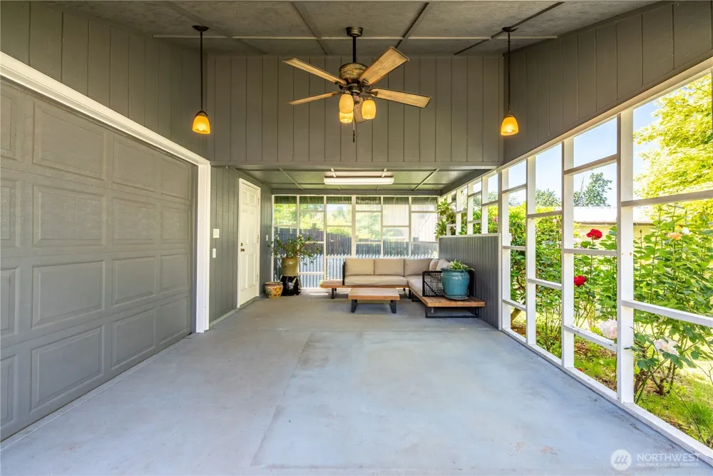 111 Appleman Drive Castle Rock, WA 98611