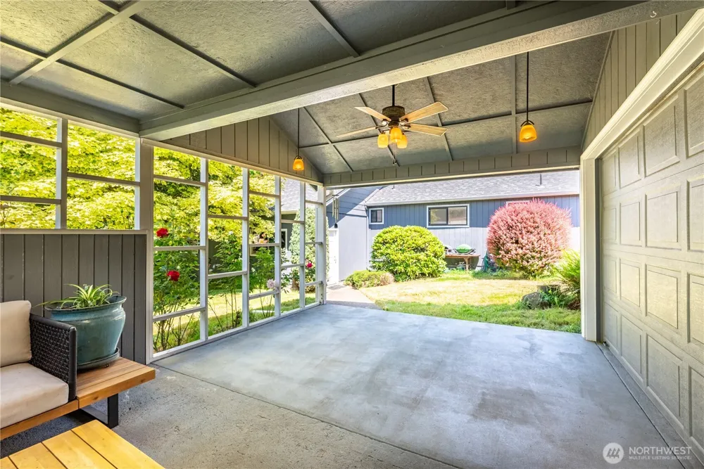 111 Appleman Drive Castle Rock, WA 98611