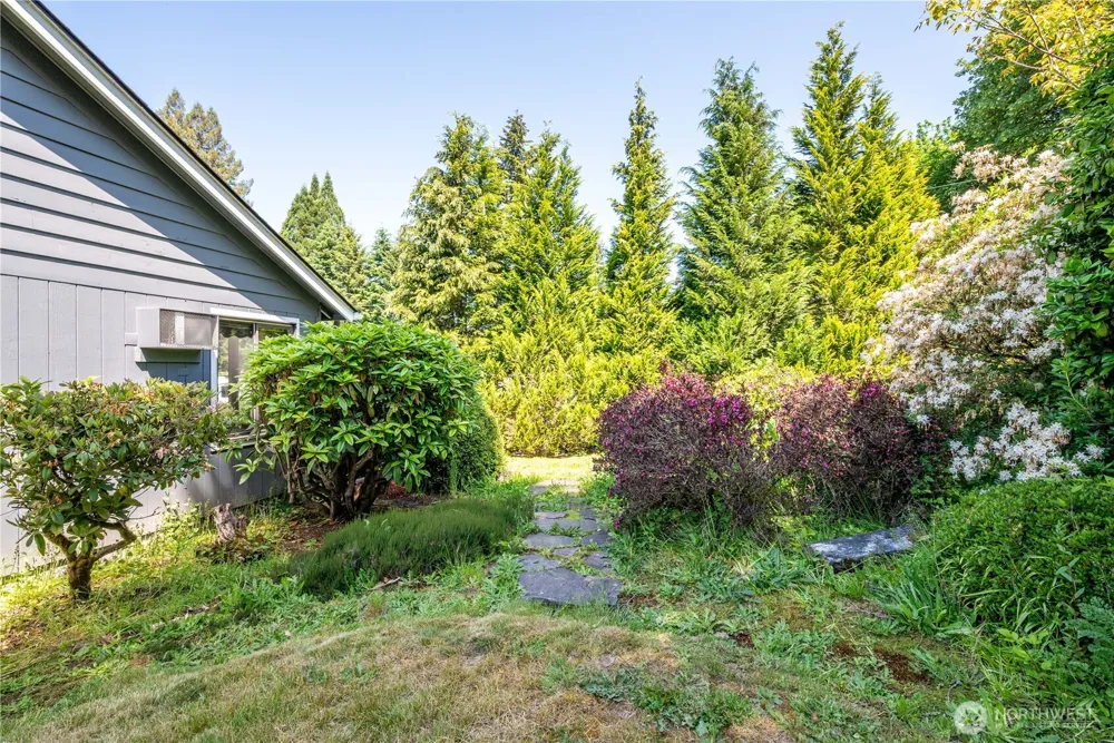 111 Appleman Drive Castle Rock, WA 98611
