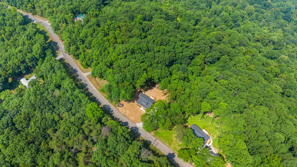 2377 Porch Rock Road Pikeville, TN 37367