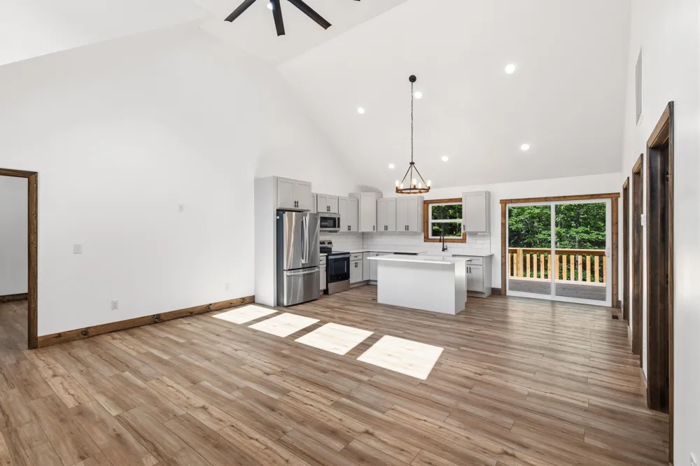 2377 Porch Rock Road Pikeville, TN 37367