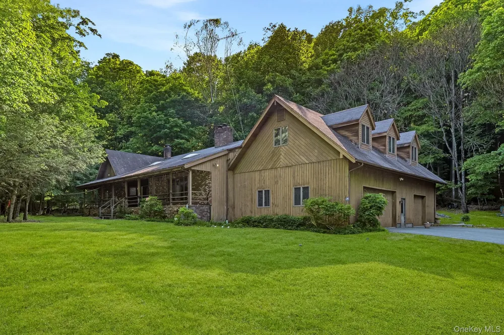 145 Youngblood Road Montgomery, NY 12549