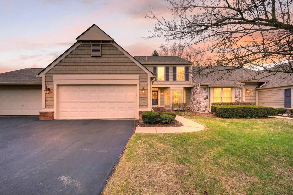 2485 Wildbrook Run Bloomfield Hills, MI 48304