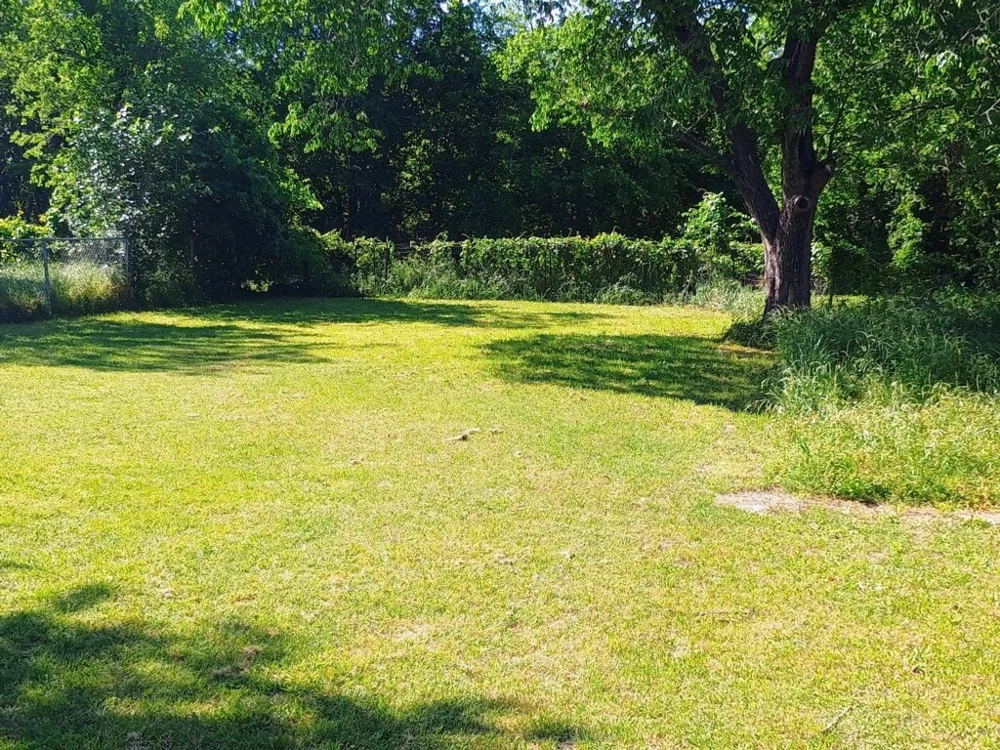 612 W 16th Avenue Corsicana, TX 75110