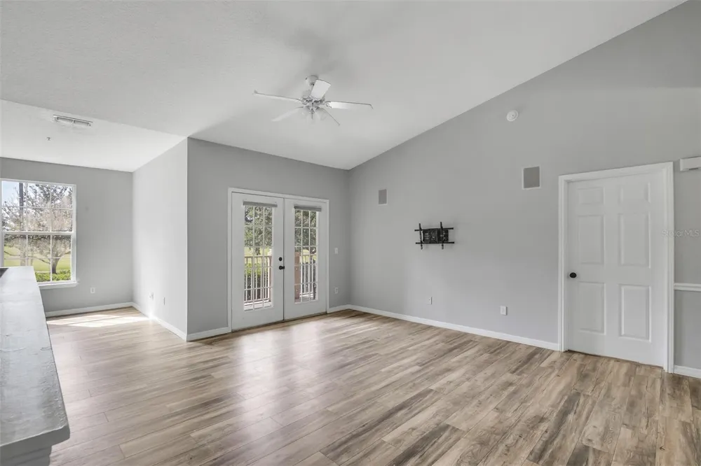 14226 FREDRICKSBURG DRIVE #220 Orlando, FL 32837
