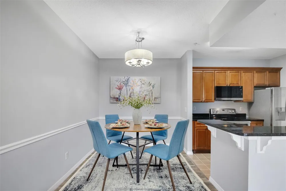 14226 FREDRICKSBURG DRIVE #220 Orlando, FL 32837