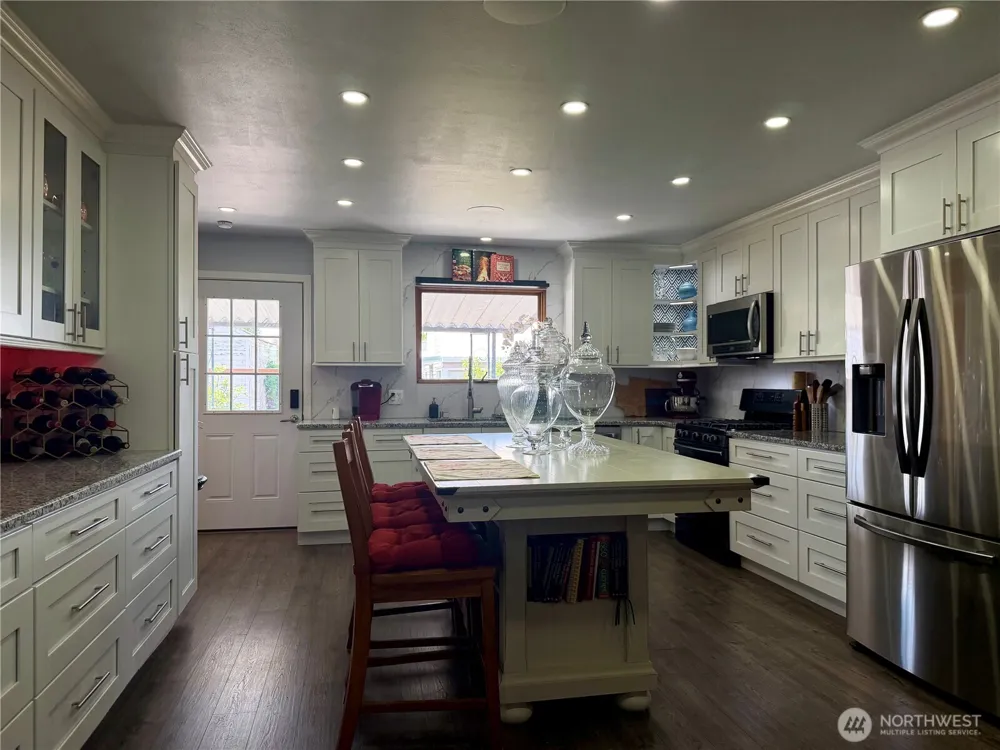 104 E 1st Avenue Odessa, WA 99159