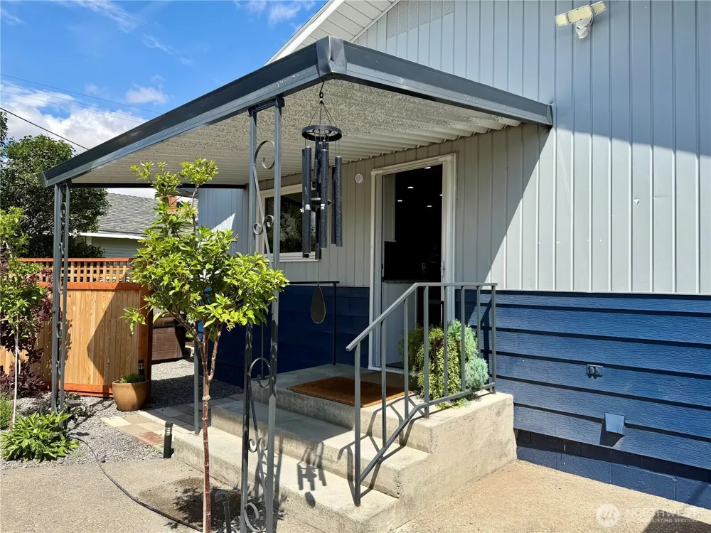 104 E 1st Avenue Odessa, WA 99159