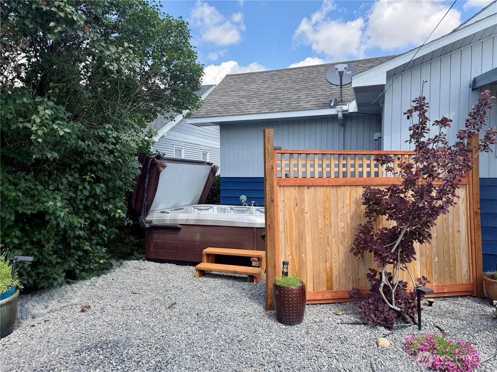 104 E 1st Avenue Odessa, WA 99159