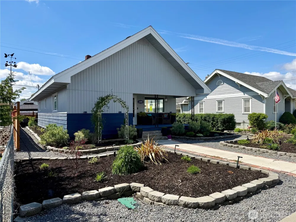 104 E 1st Avenue Odessa, WA 99159