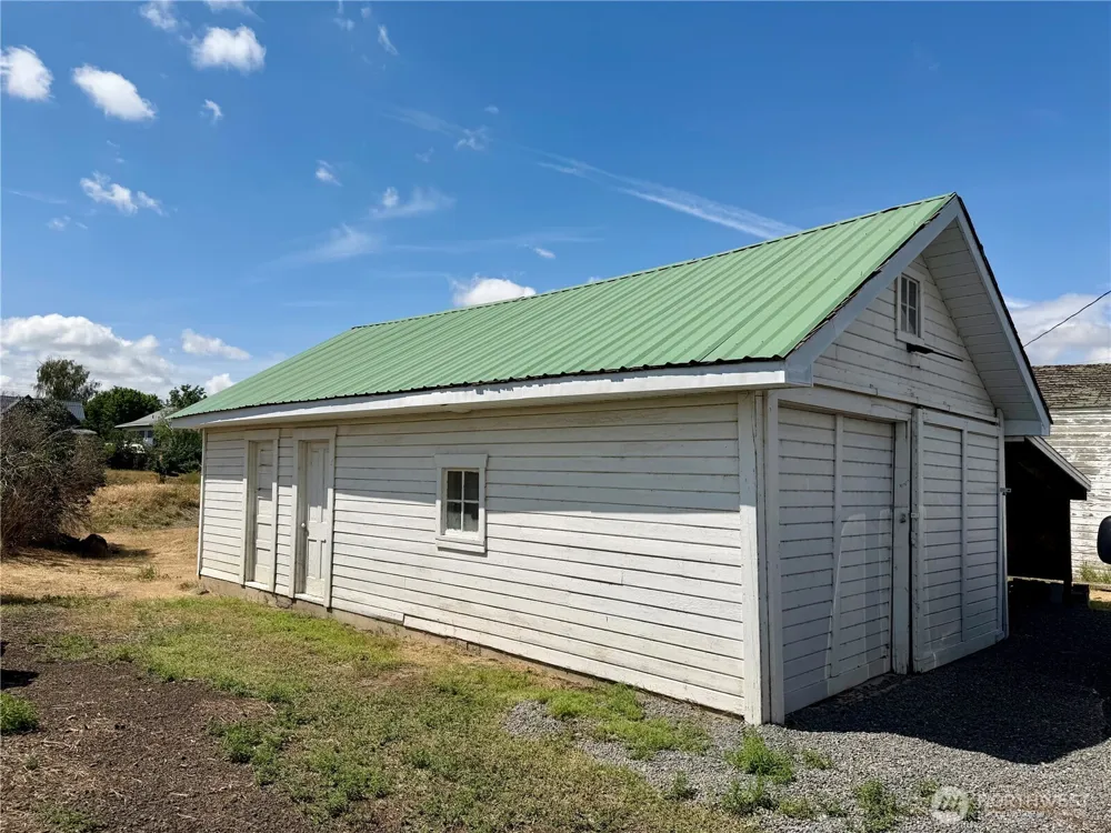 104 E 1st Avenue Odessa, WA 99159
