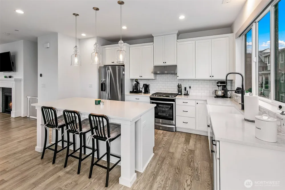 14002 3rd Avenue NE #105 Duvall, WA 98019