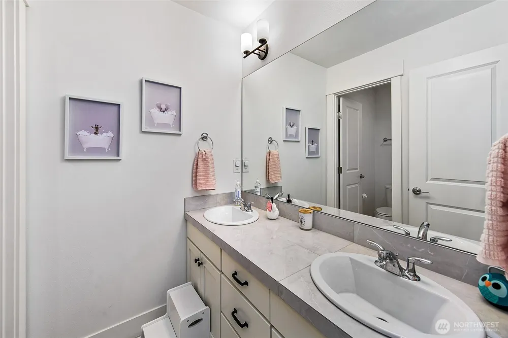 14002 3rd Avenue NE #105 Duvall, WA 98019