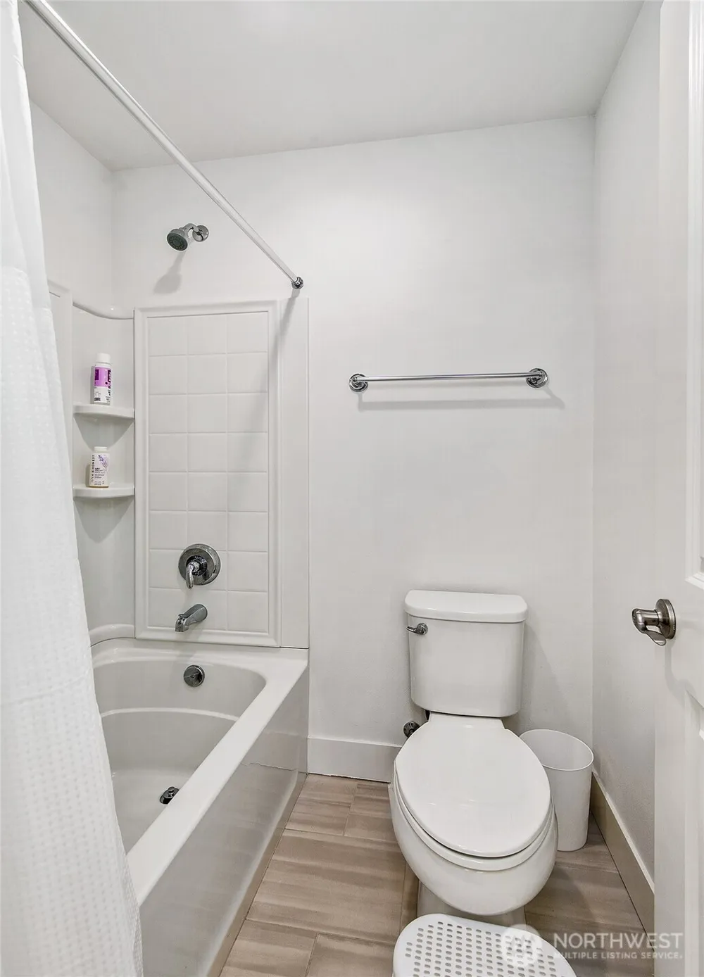 14002 3rd Avenue NE #105 Duvall, WA 98019