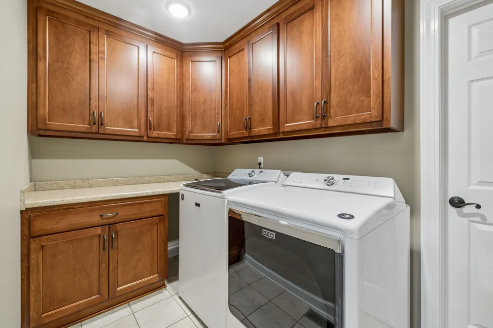 1421 Oakmont Cir Centerville, TN 37033