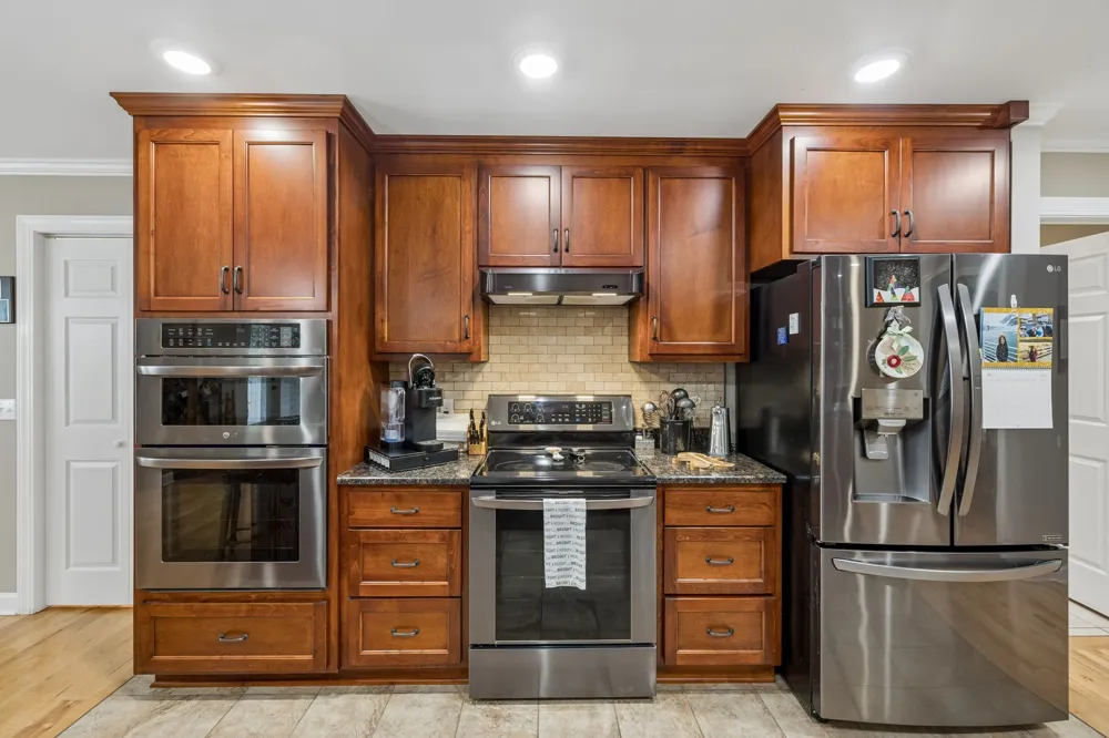 1421 Oakmont Cir Centerville, TN 37033