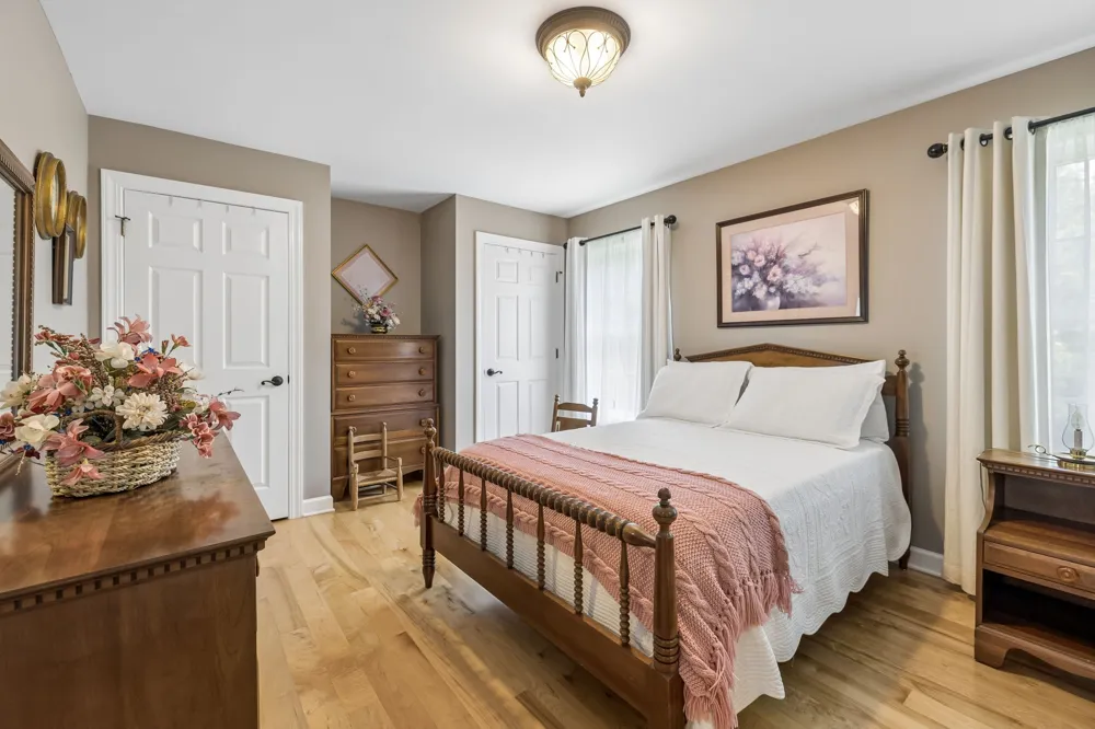 1421 Oakmont Cir Centerville, TN 37033