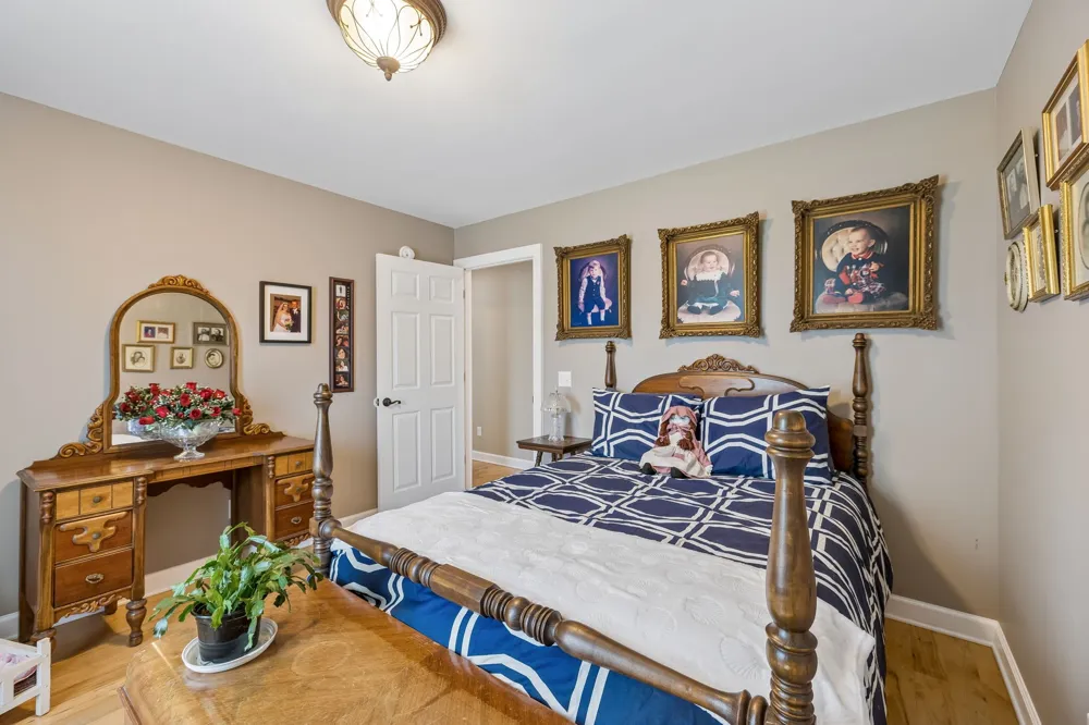 1421 Oakmont Cir Centerville, TN 37033