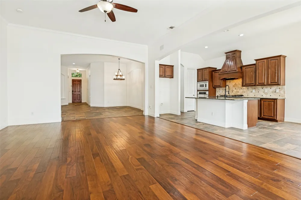 6734 Trailblazer Way Dallas, TX 75236