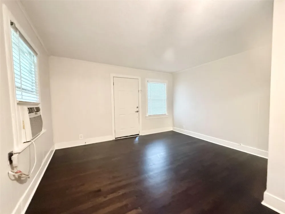 119 Oak Drive Lake Jackson, TX 77566