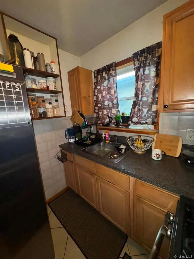 2521 94th Street East Elmhurst, NY 11369