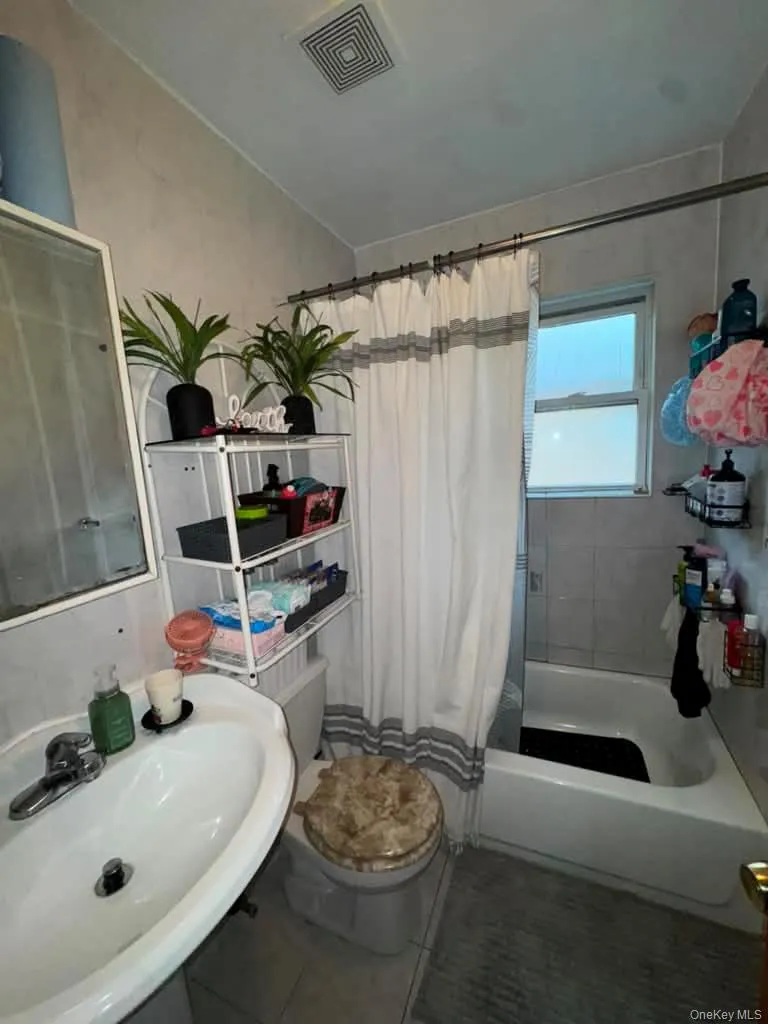 2521 94th Street East Elmhurst, NY 11369