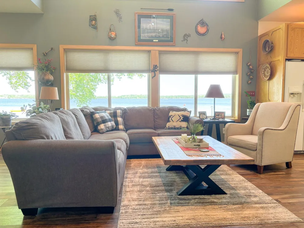 21447 Sunny Drive Fergus Falls, MN 56537