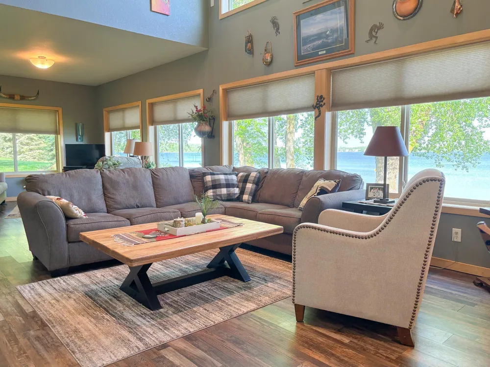 21447 Sunny Drive Fergus Falls, MN 56537