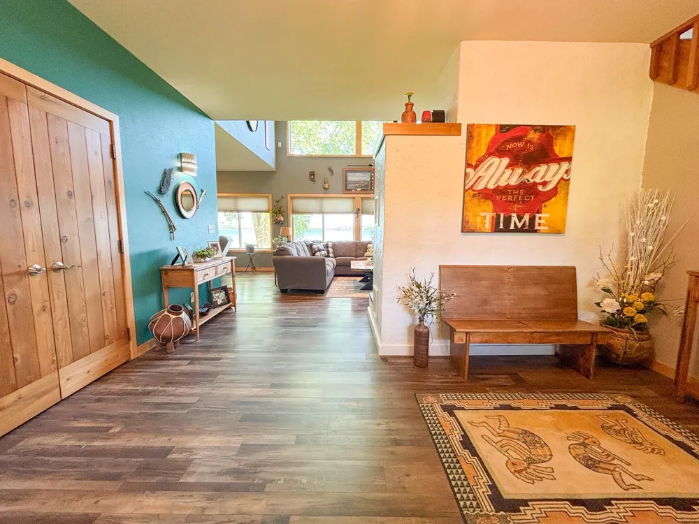 21447 Sunny Drive Fergus Falls, MN 56537
