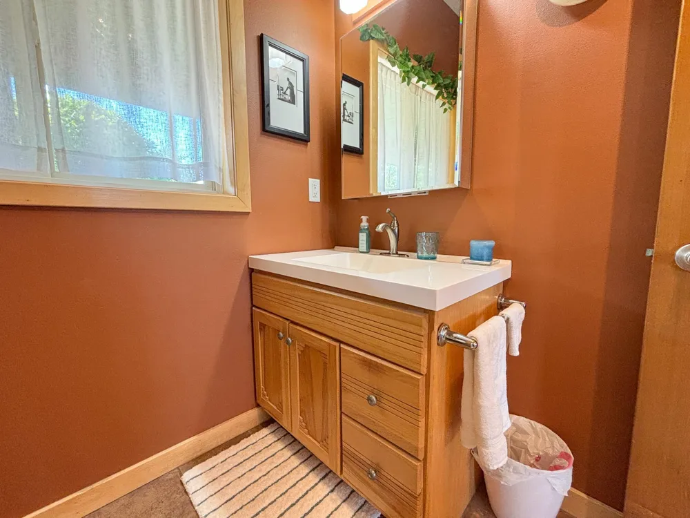 21447 Sunny Drive Fergus Falls, MN 56537