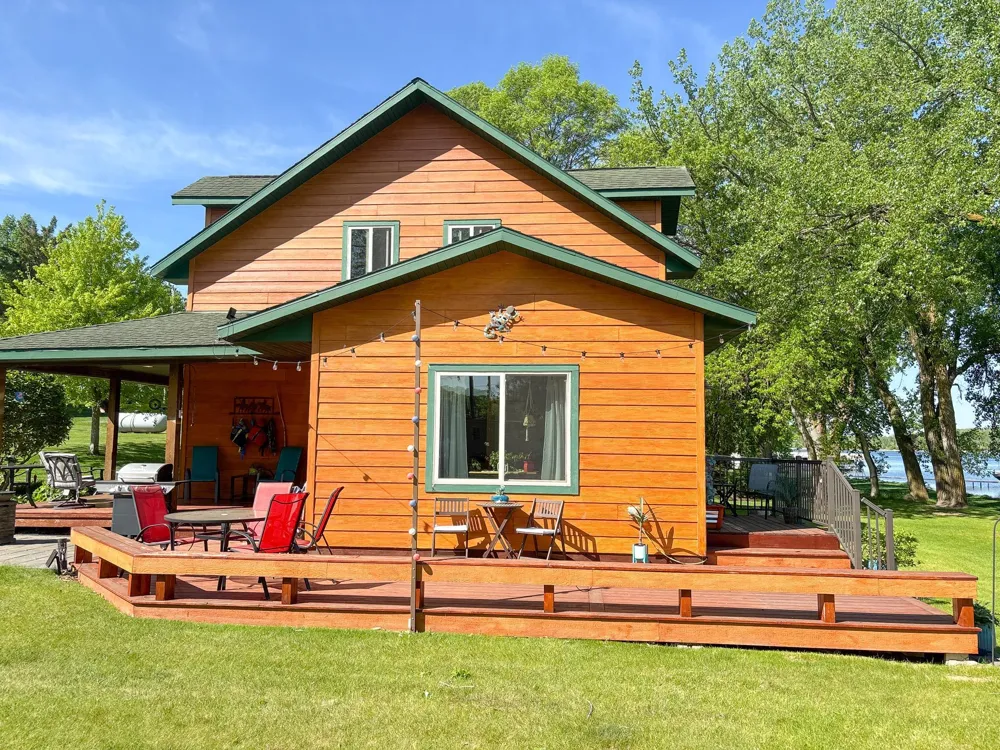 21447 Sunny Drive Fergus Falls, MN 56537