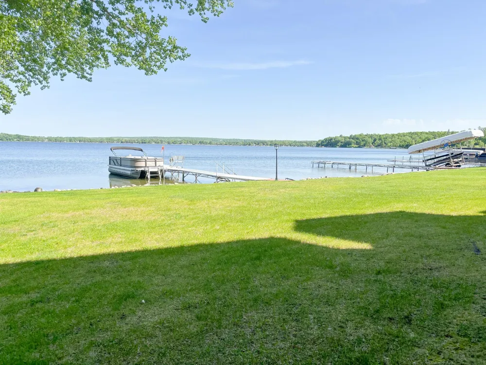 21447 Sunny Drive Fergus Falls, MN 56537