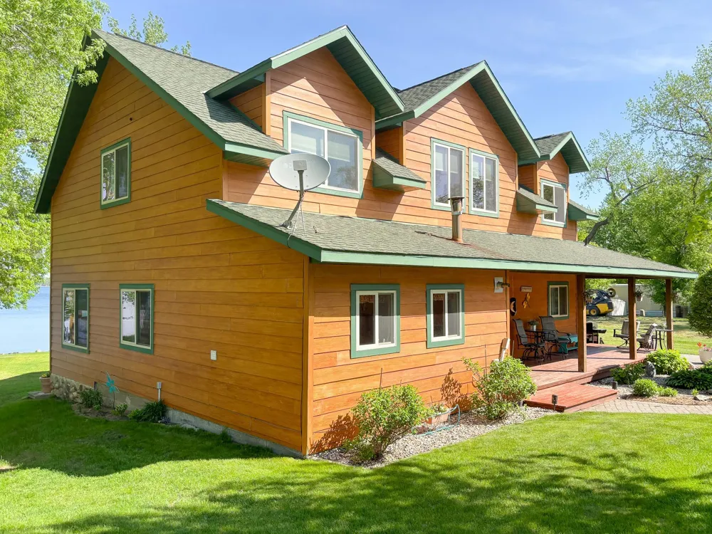 21447 Sunny Drive Fergus Falls, MN 56537