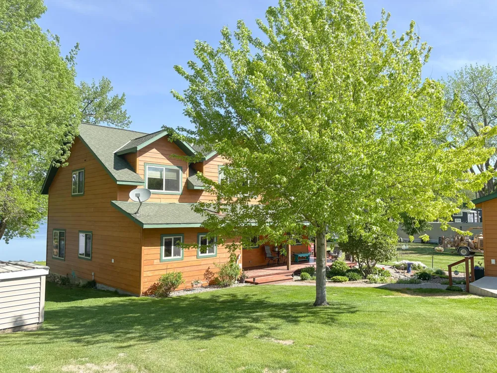 21447 Sunny Drive Fergus Falls, MN 56537